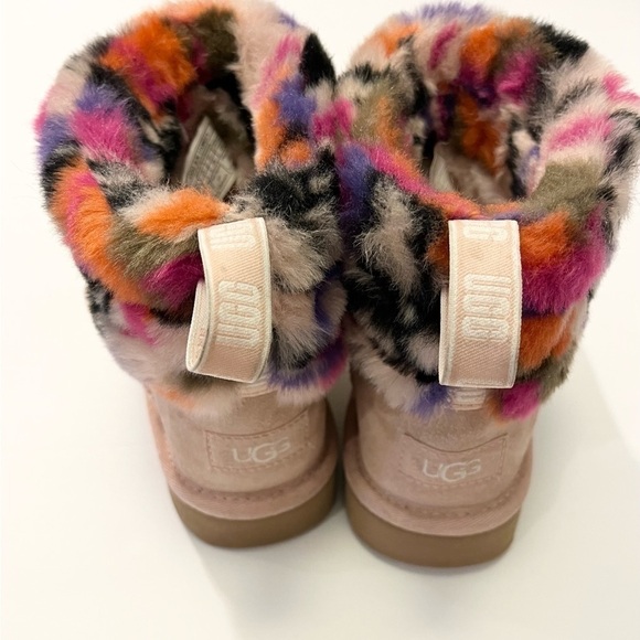 Ugg fluff mini rainbow light pink size 5 - Picture 3 of 5